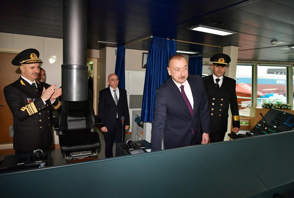 Prezident İlham Əliyev Bakı gəmiqayırma zavodunda inşa olunmuş ilk tankerin istismara verilməsi mərasimində iştirak edib (FOTO)