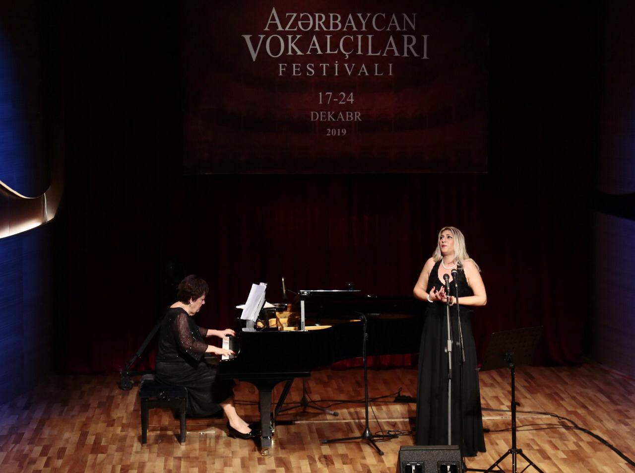 Azərbaycan bəstəkarlarının mahnı və romanslarından ibarət konsert keçirilib (ФОТО)