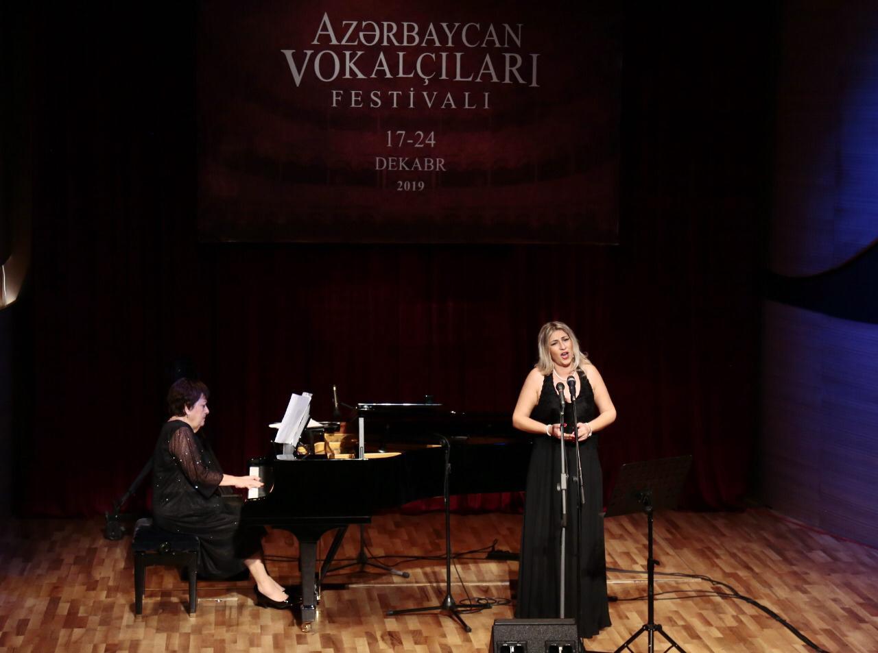 Azərbaycan bəstəkarlarının mahnı və romanslarından ibarət konsert keçirilib (ФОТО)