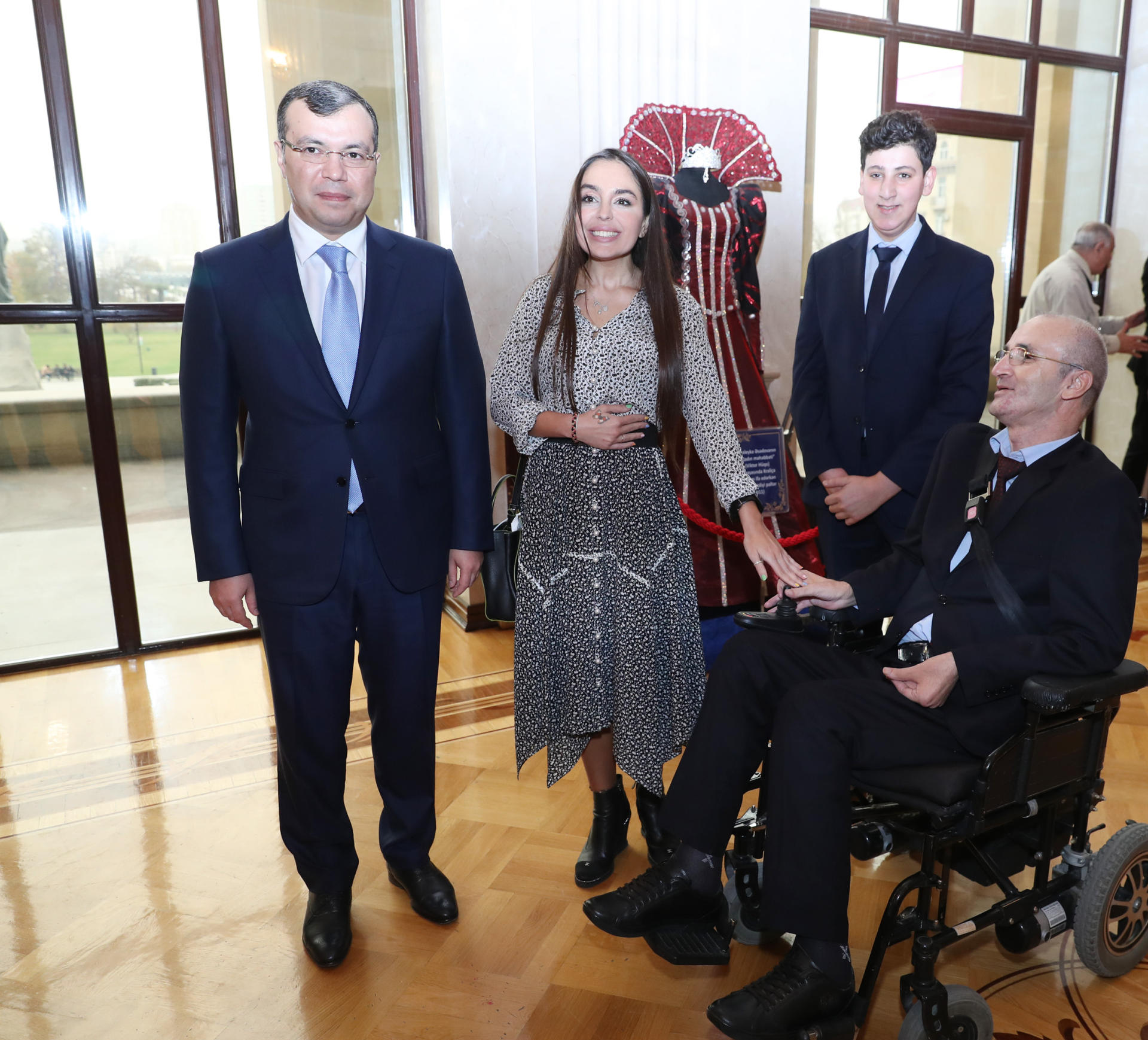 Heydər Əliyev Fondunun vitse-prezidenti Leyla Əliyeva “And” tamaşasının premyerasında iştirak edib (FOTO)