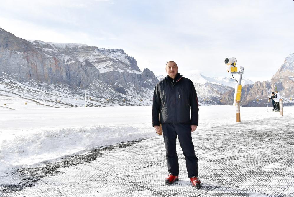 Prezident İlham Əliyev və birinci xanım Mehriban Əliyeva “Şahdağ” Turizm Mərkəzində görülən işlərlə tanış olublar (FOTO)