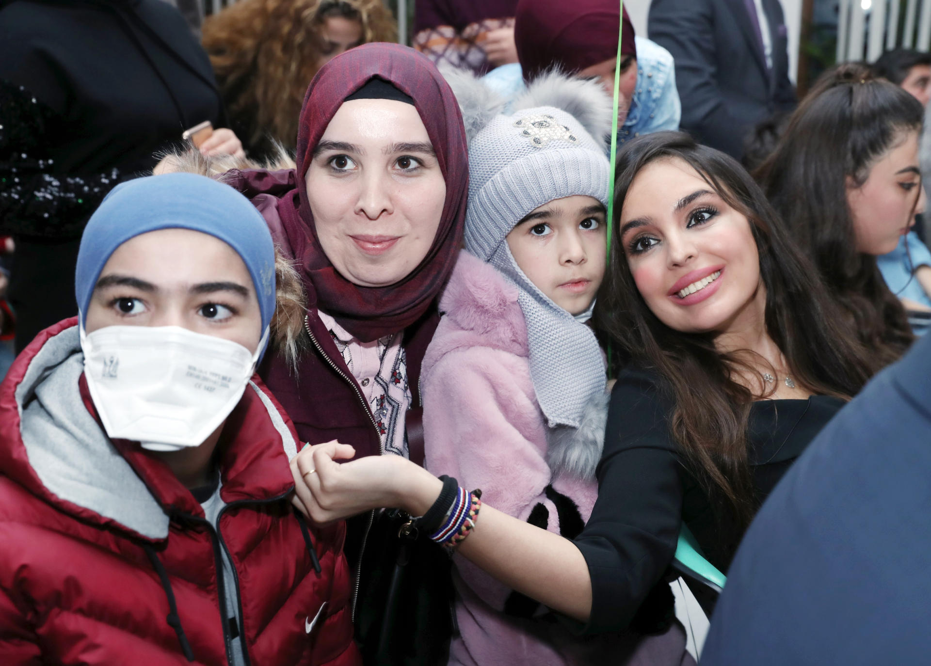 Heydər Əliyev Fondunun vitse-prezidenti Leyla Əliyeva Hematologiya və Transfuziologiya İnstitutunda müalicə alan uşaqlarla görüşüb (FOTO)