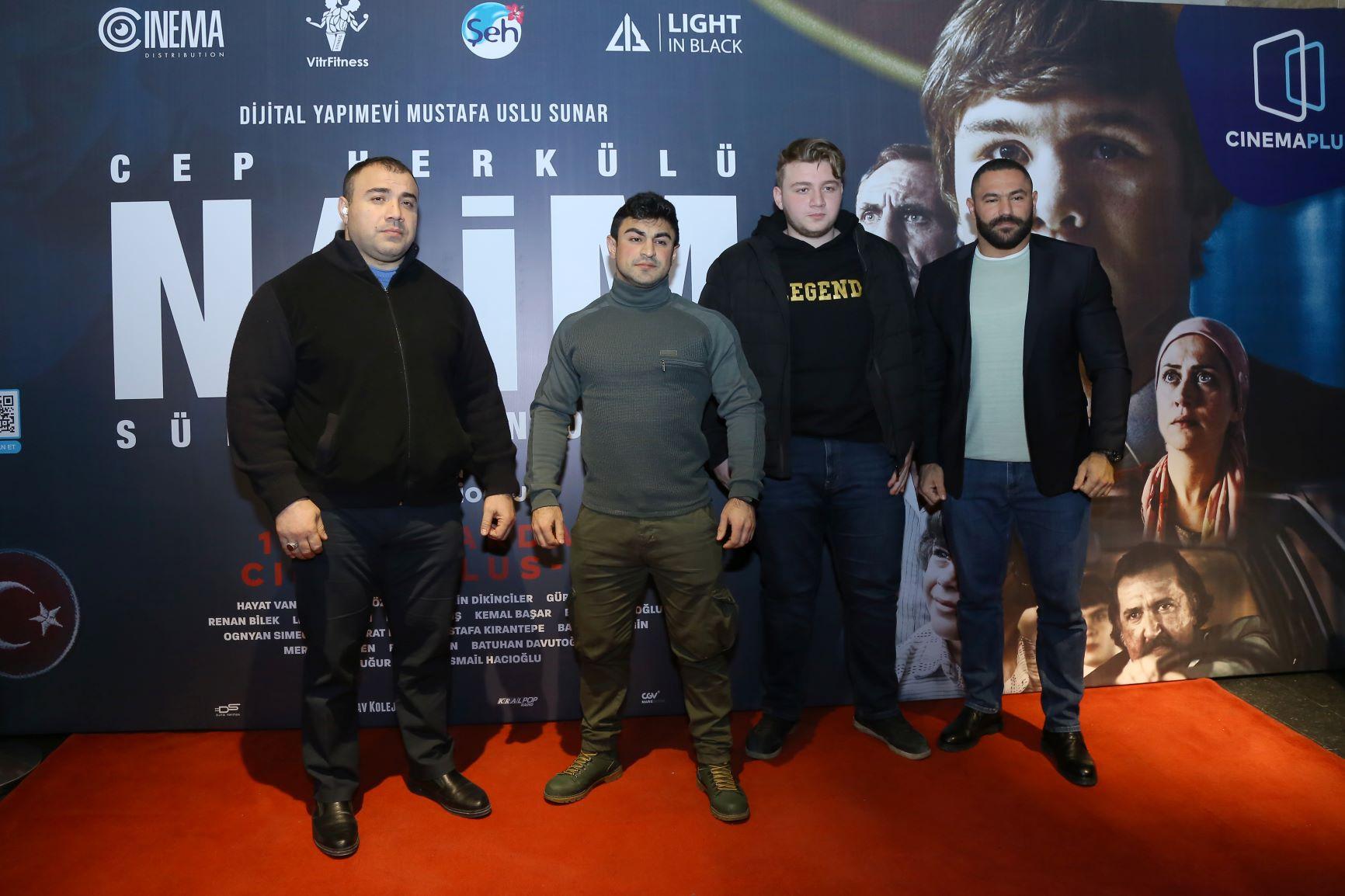 “CinemaPlus”da dünya şöhrətli ağır atlet Naim Süleymanoğlu haqda film nümayiş olunub (FOTO/VİDEO)