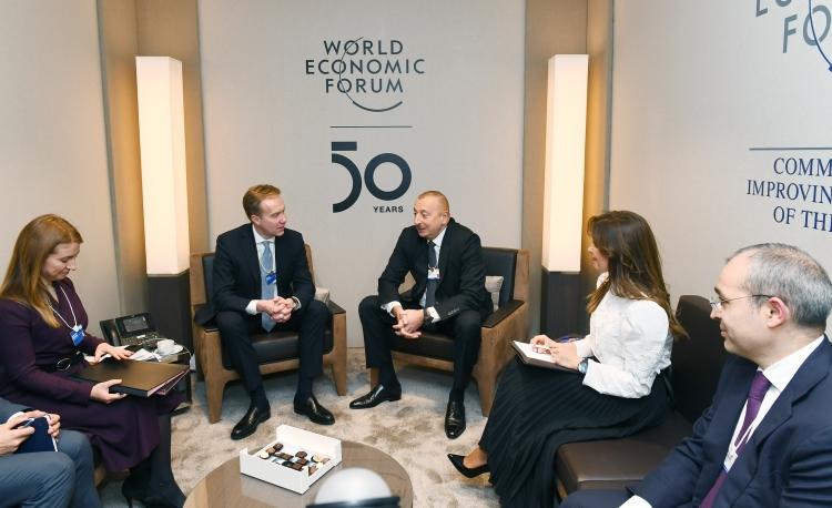 Prezident İlham Əliyev Davosda Dünya İqtisadi Forumunun prezidenti Borge Brende ilə görüşüb (FOTO)