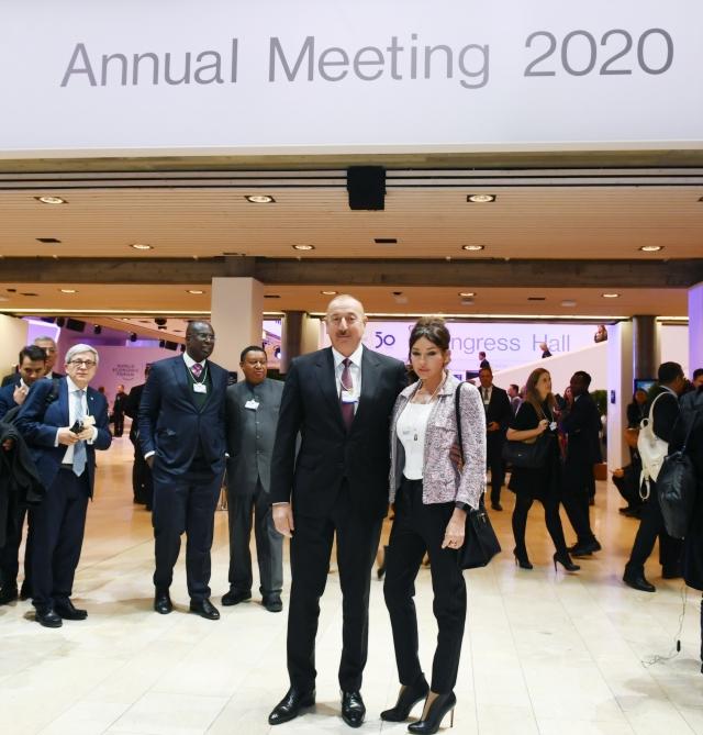 Prezident İlham Əliyev Davos Dünya İqtisadi Forumunun “Strateji baxış: Avrasiya” mövzusunda panelində iştirak edib (FOTO)