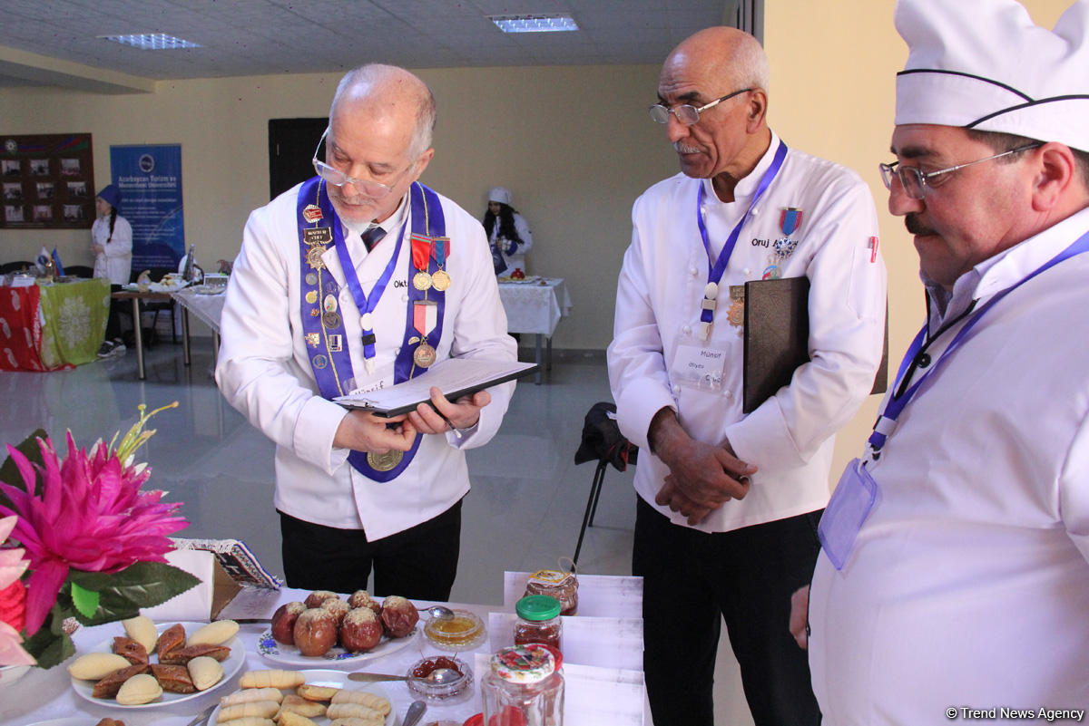 Bakıda gənc kulinarların üçüncü şirniyyat festivalı keçirilib (FOTO)