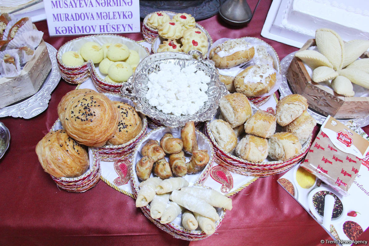 Bakıda gənc kulinarların üçüncü şirniyyat festivalı keçirilib (FOTO)